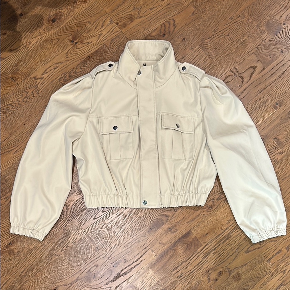 Women's Beige Cropped Jacket